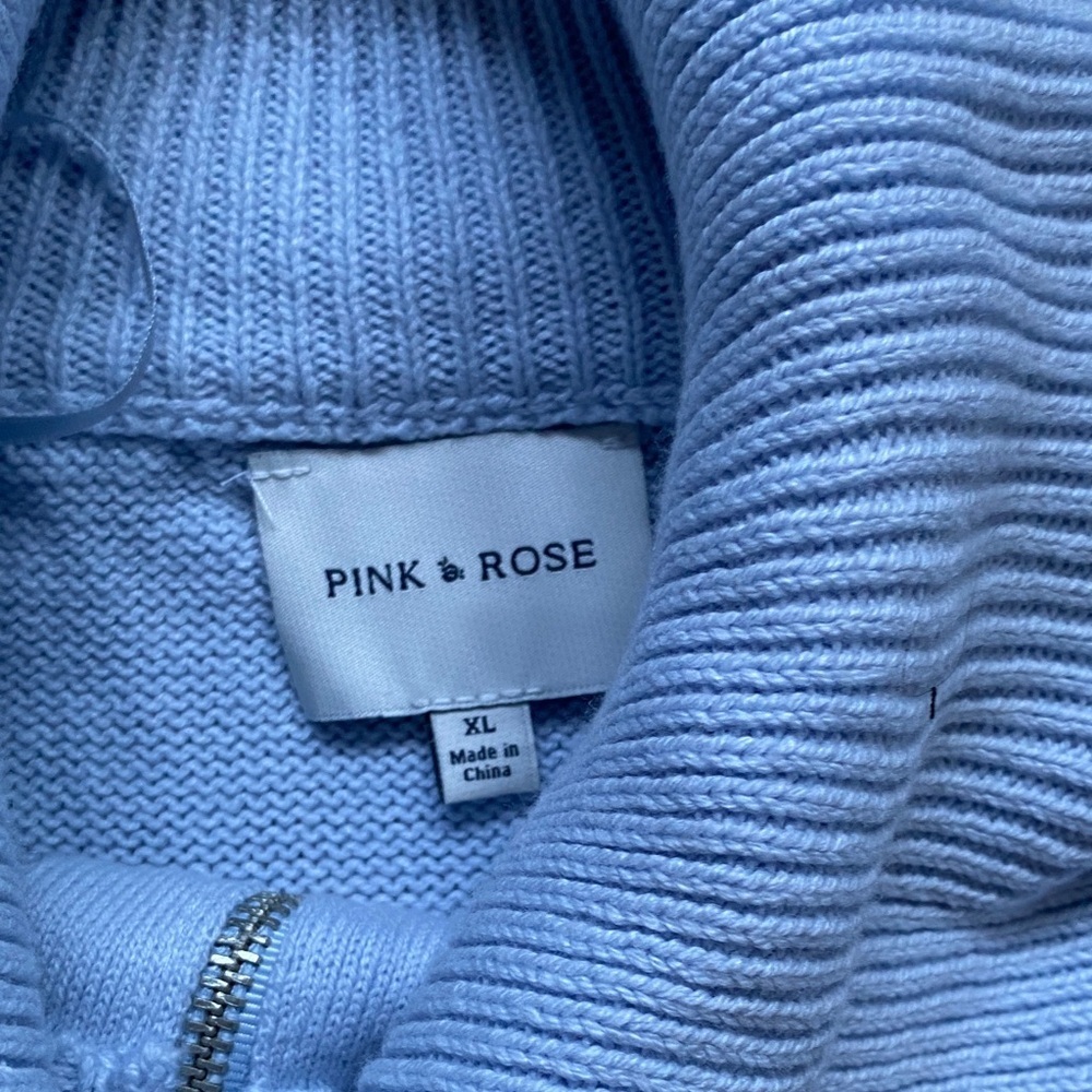 Light Blue Collared Top - Picture 3 of 6